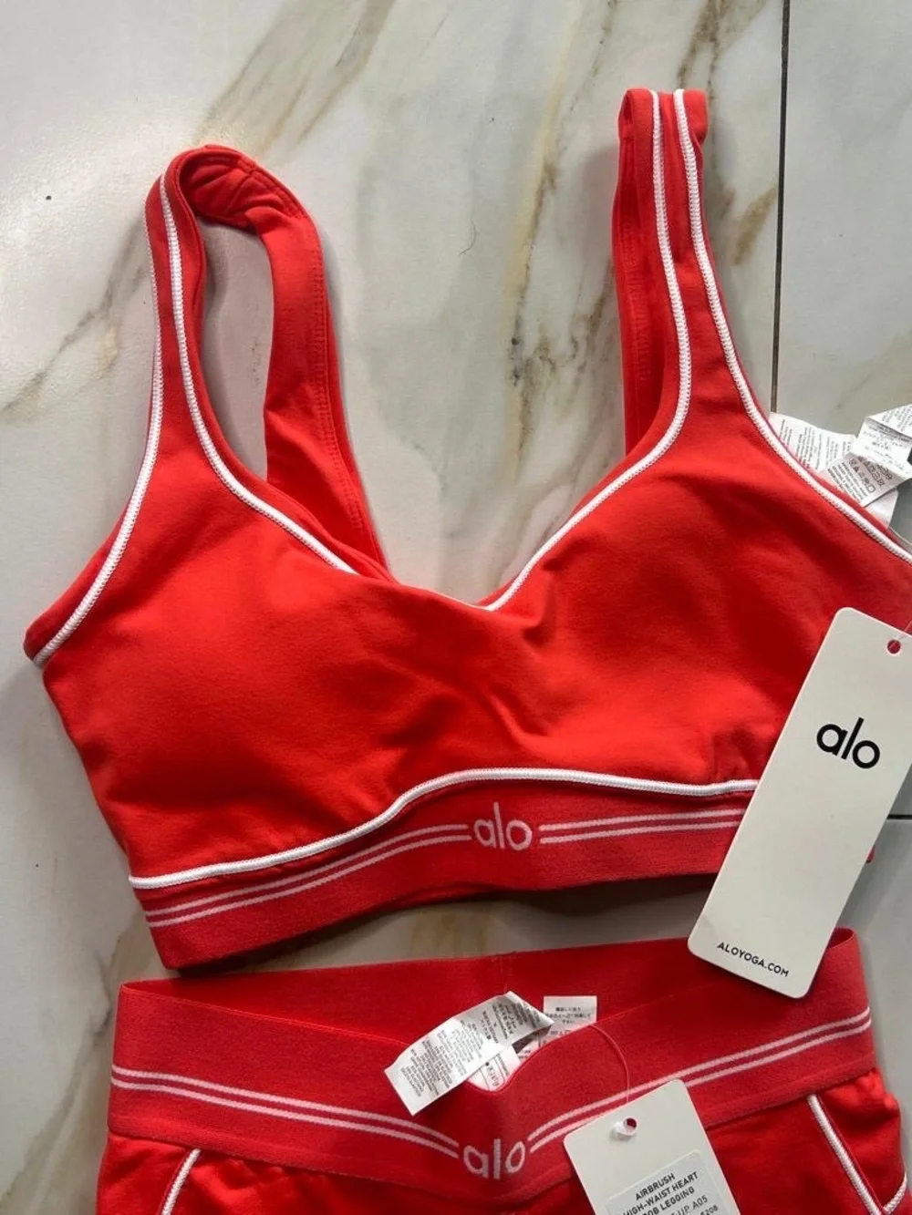 ALO Yoga vibrant red